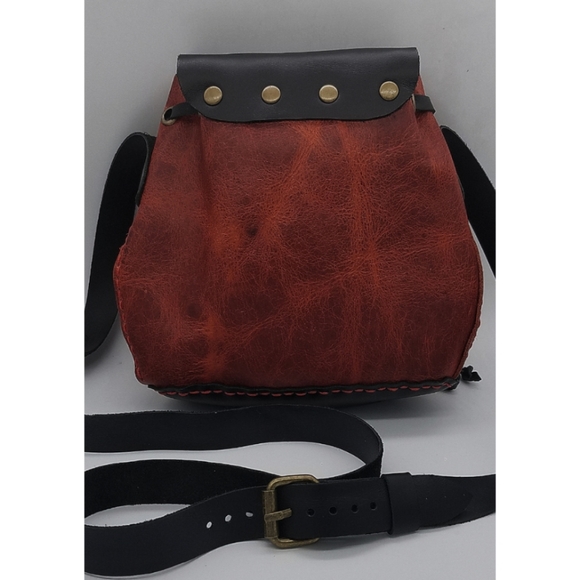 Handcrafted "Mini-Leather Addict" Bucket Bag - Picture 4 of 8